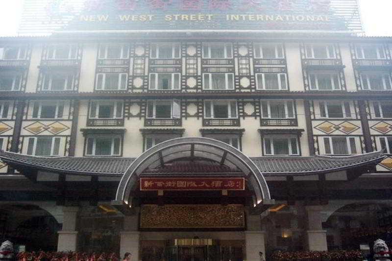 New West Street International Hotel Янгшуо Екстериор снимка