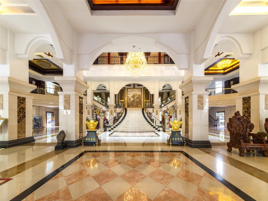 New West Street International Hotel Янгшуо Екстериор снимка