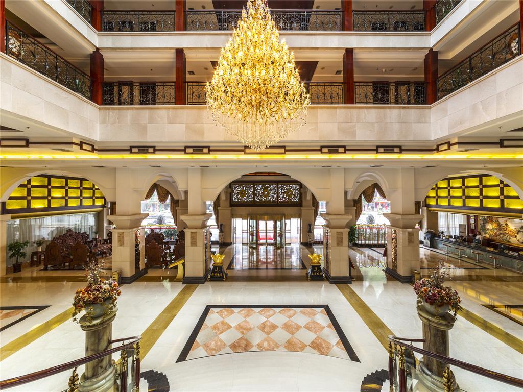 New West Street International Hotel Янгшуо Екстериор снимка