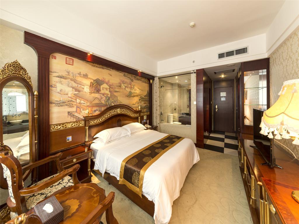 New West Street International Hotel Янгшуо Екстериор снимка