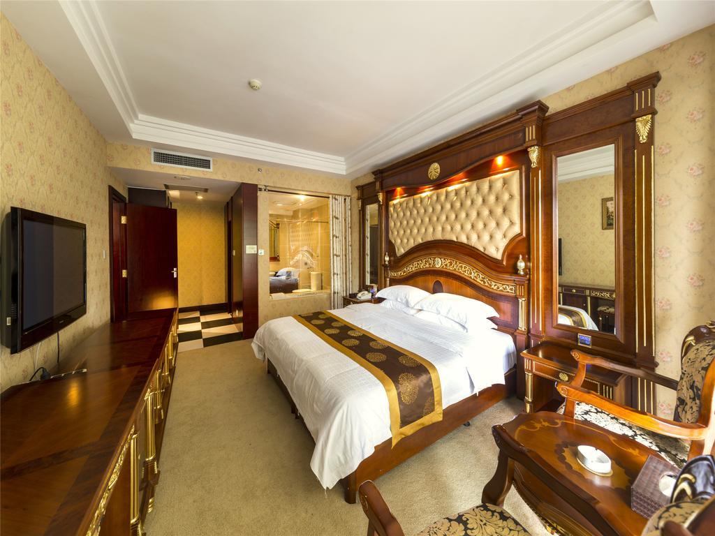New West Street International Hotel Янгшуо Екстериор снимка